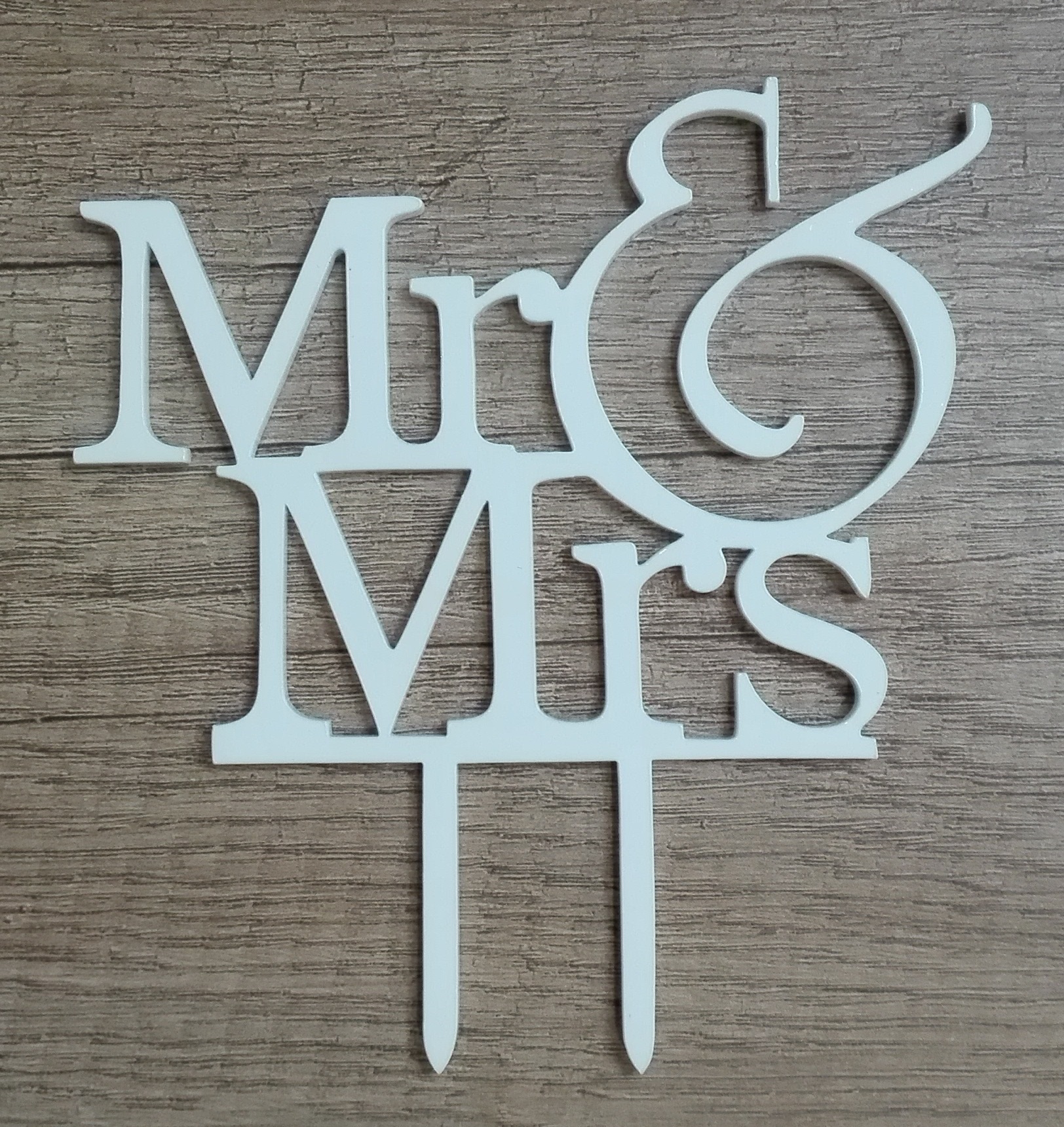 Mr.,Mrs.-nápis
